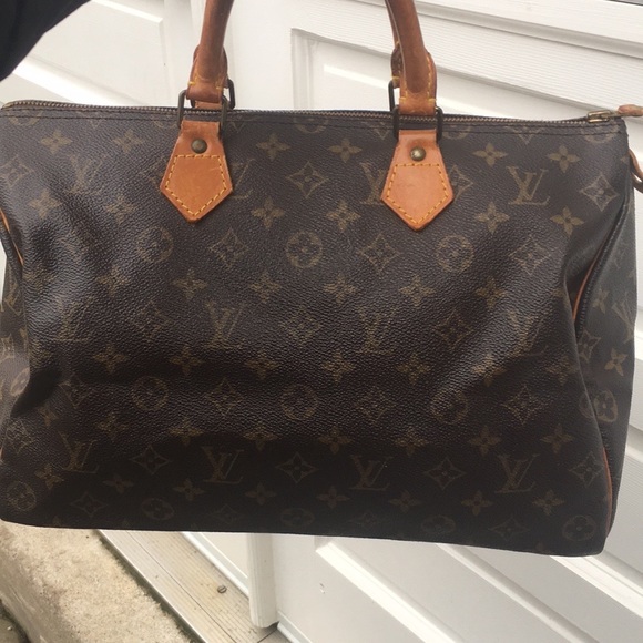 Louis Vuitton Handbags - Louis Vuitton Speedy 35
